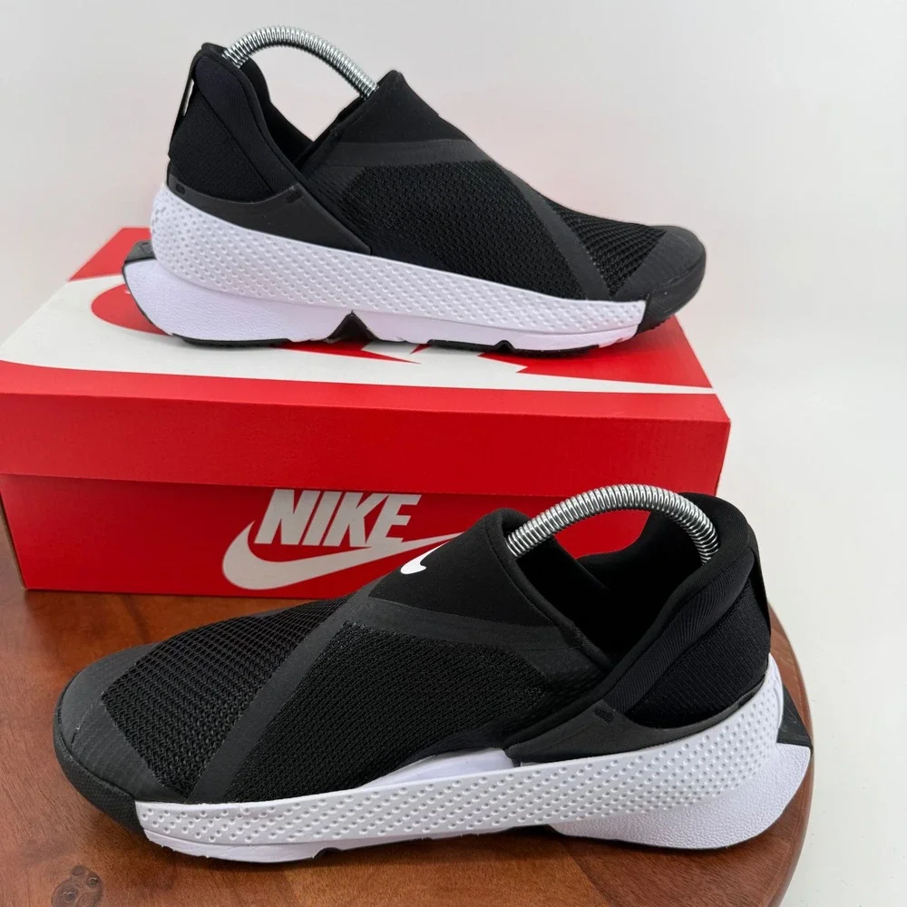 Nike Go FlyEase Sneakers ‎ Black White Hands-Free Adaptive DR5540-002 Womens 9
